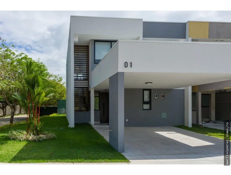 House for Sale in Panama Pacífico
