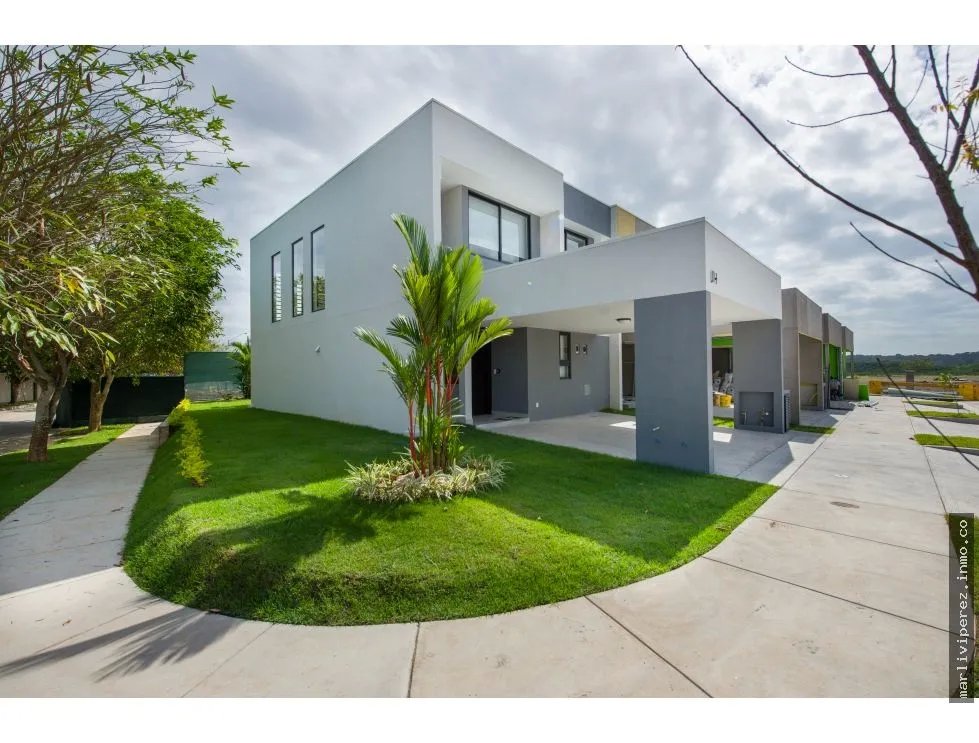 House for Sale in Panama Pacífico