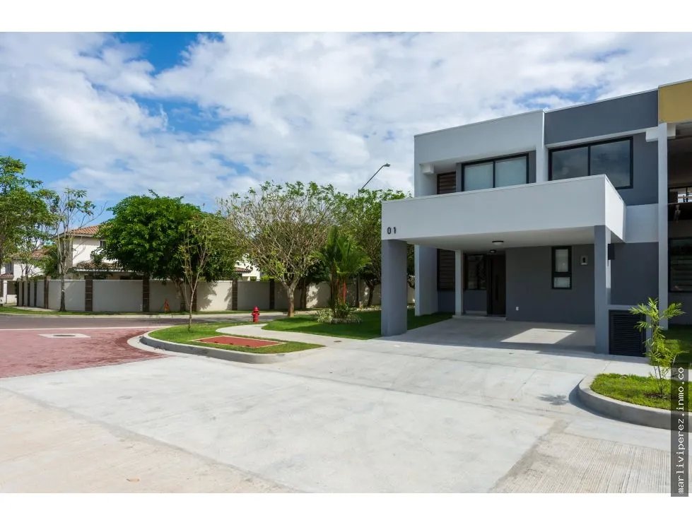 House for Sale in Panama Pacífico
