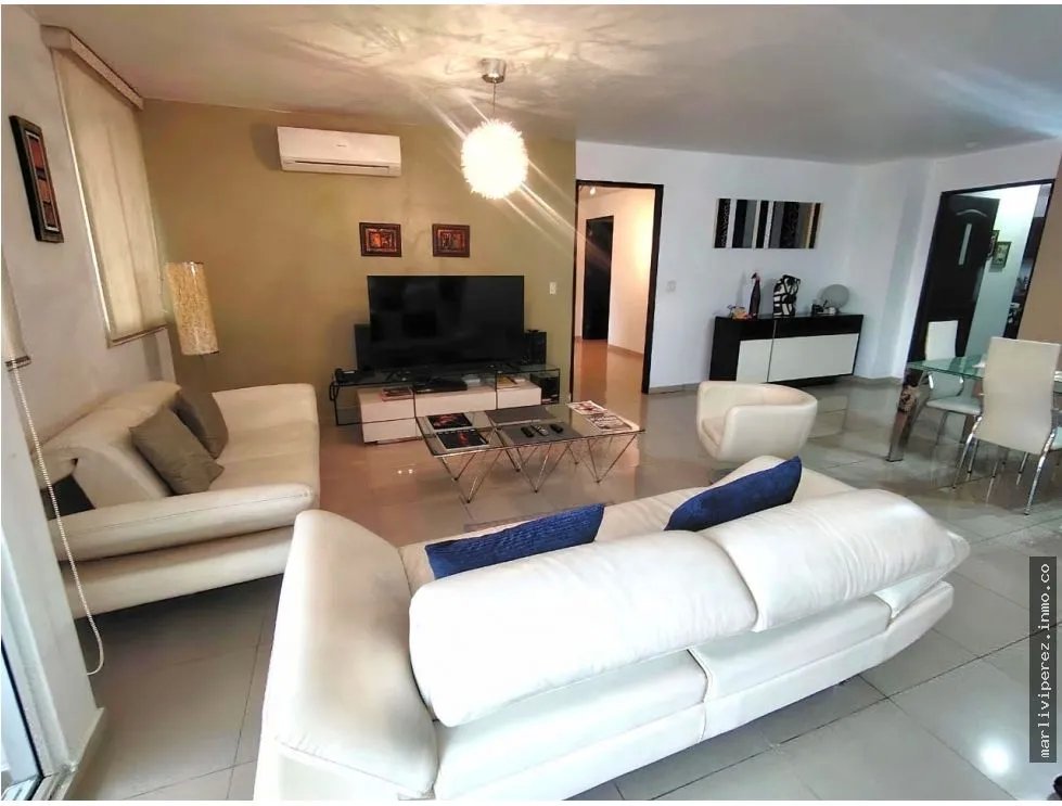 Furnished Apartment Rental in Obarrio, Upper Floor (NEGOTIABLE)