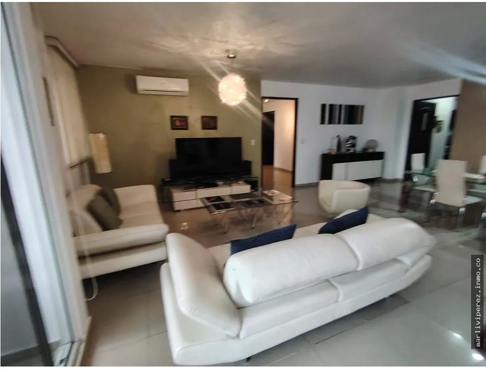 Furnished Apartment Rental in Obarrio, Upper Floor (NEGOTIABLE)