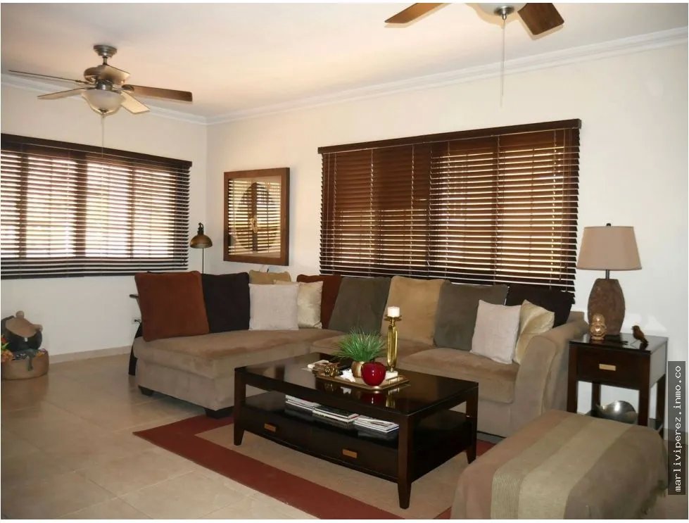SE VENDE CASA RAINFOREST VILLAS CONDADO DEL REY