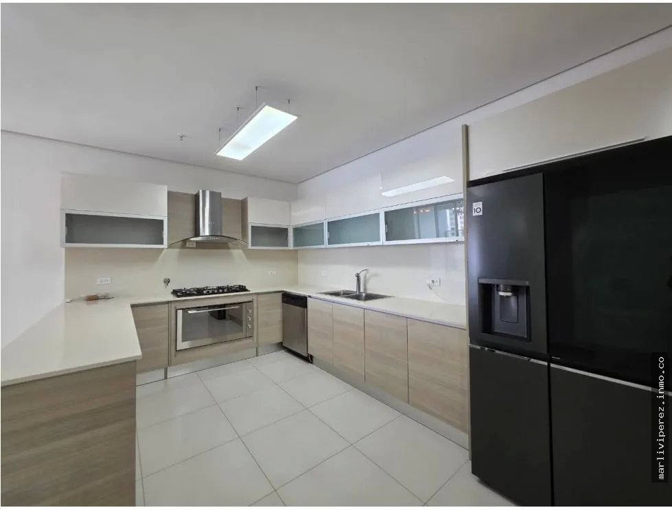 VENTA DE APARTAMENTO EN PH MIRADOR, PISO ALTO