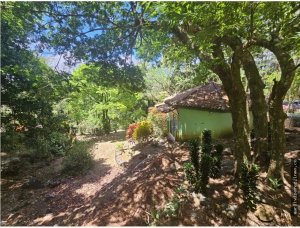 VENTA DE TERRENO CON CASA EN ALTOS DE MARIA