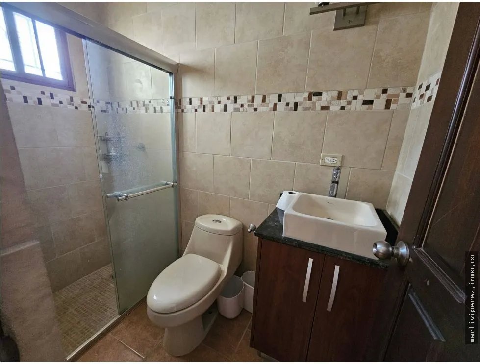 VENTA DE CASA AMOBLADA EN CORONADO (NEGOCIABLE)