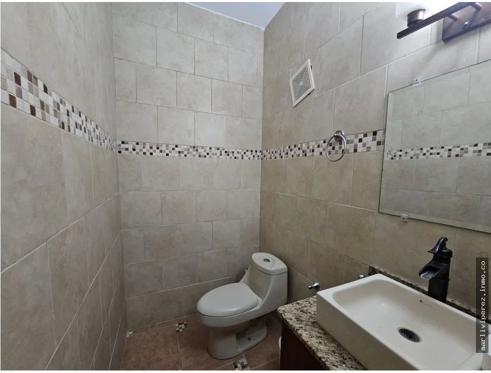 VENTA DE CASA AMOBLADA EN CORONADO (NEGOCIABLE)