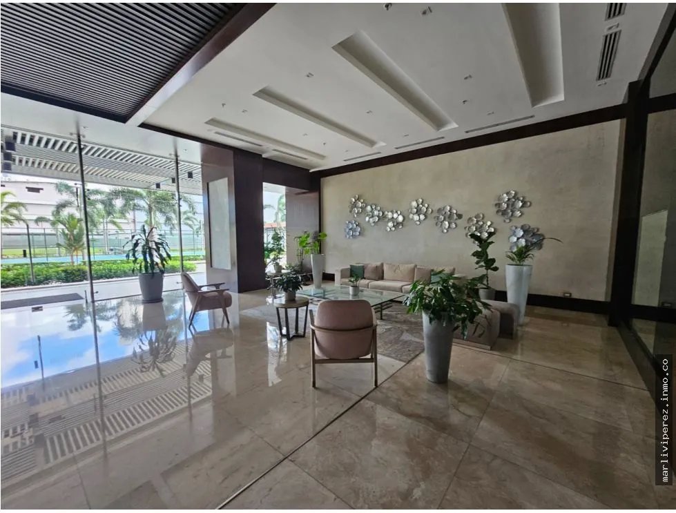 LUXURY APARTMENT FOR SALE IN COSTA DEL ESTE PH BALI, GREAT DEAL