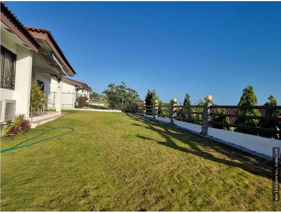 Se vende casa en el Higo de San Carlos
