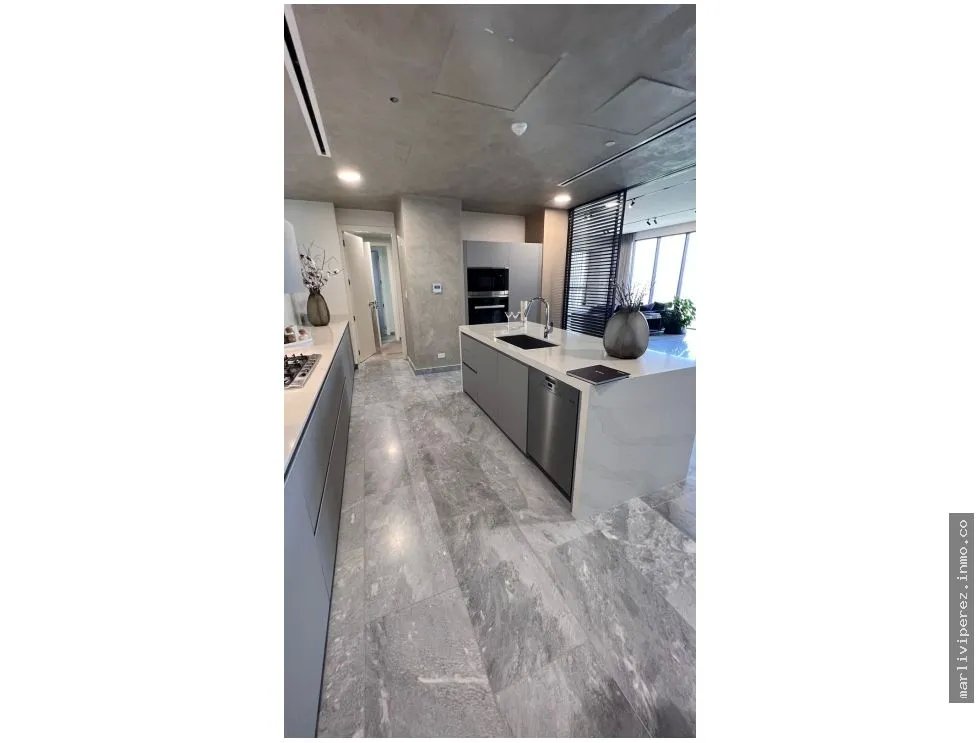 VENTA DE APARTAMENTO VISTA AL MAR EN COSTA DEL ESTE PRIMERA LÍNEA.