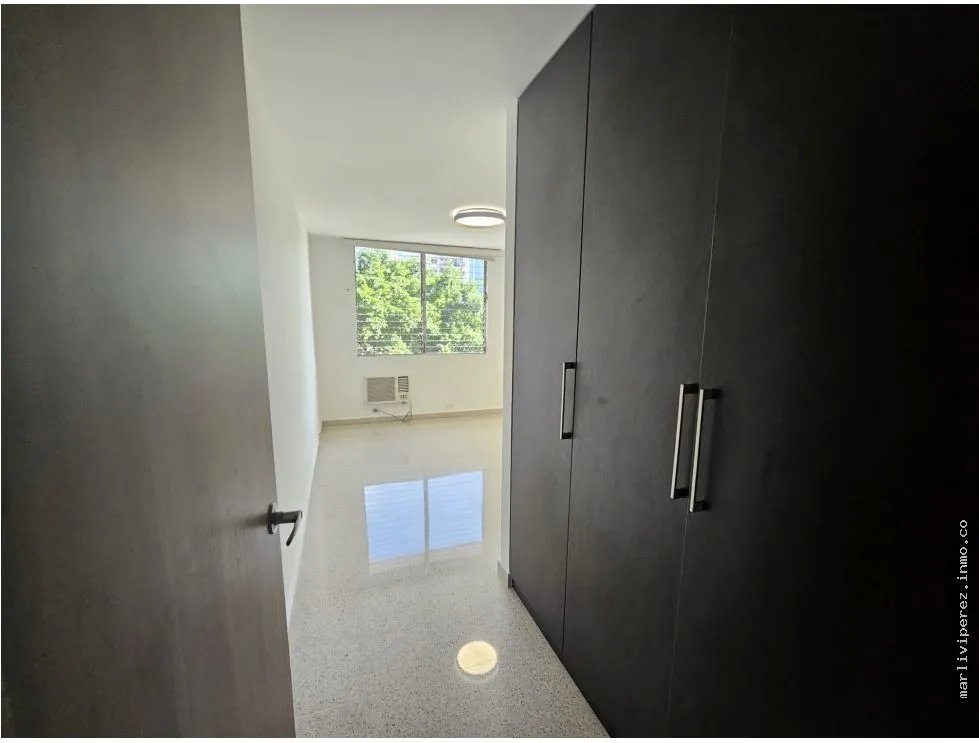VENTA DE APARTAMENTO EN MARBELLA, GANGA