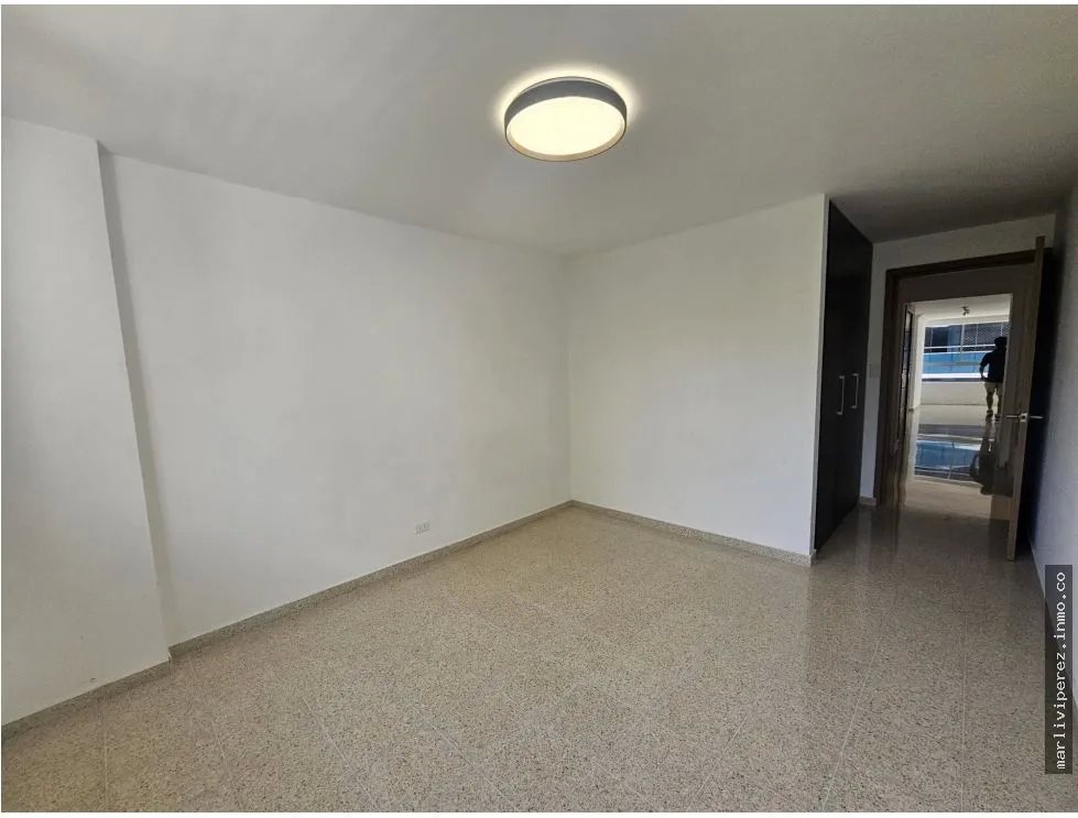VENTA DE APARTAMENTO EN MARBELLA, GANGA