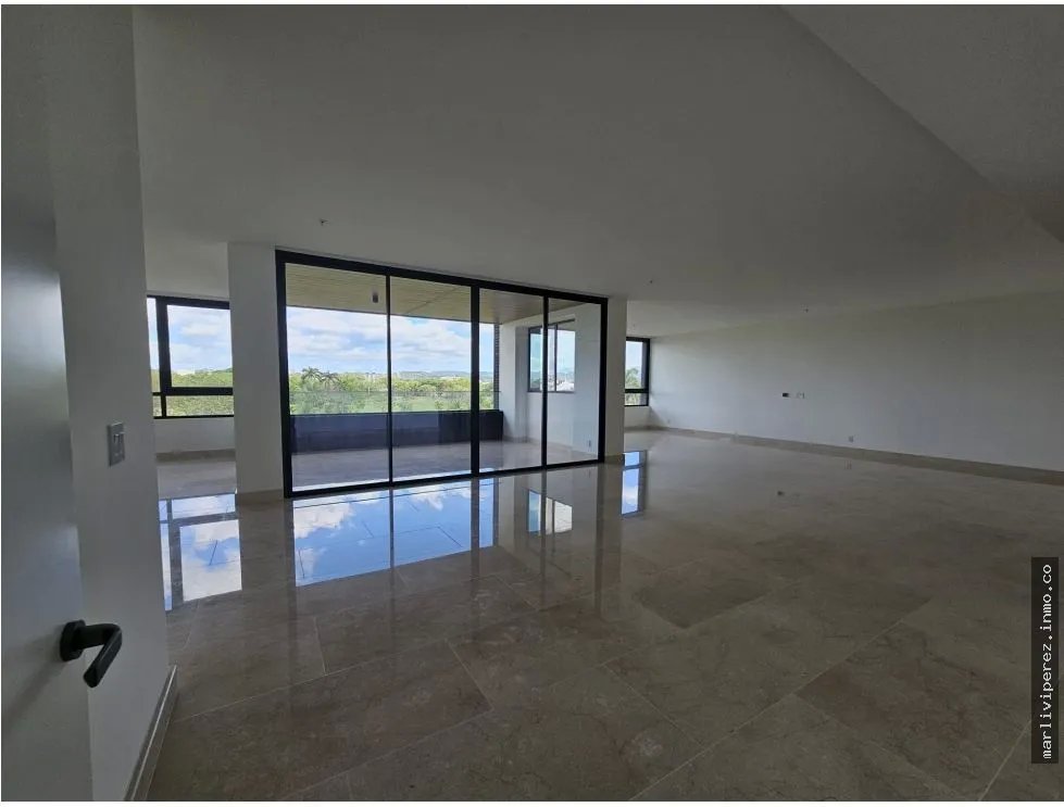 VENTA DE APARTAMENTO DE LUJO EN SANTA MARIA