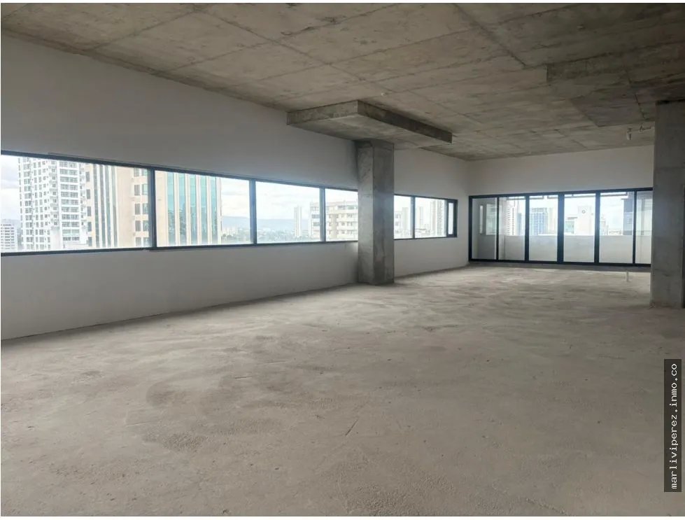 VENTA DE LOCAL COMERCIAL EN SAN FRANCISCO EN OBRA GRIS
