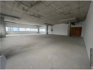 ALQUILER DE LOCAL COMERCIAL EN SAN FRANCISCO EN OBRA GRIS