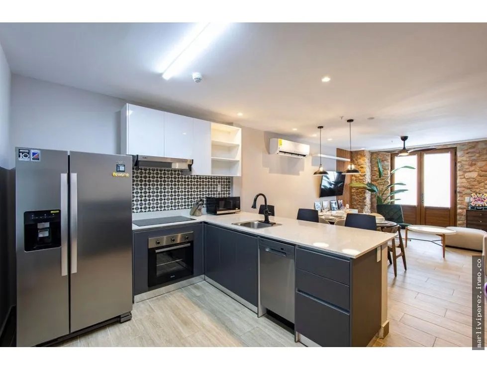 VENTA DE APARTAMENTO AMOBLADO EN CASCO VIEJO