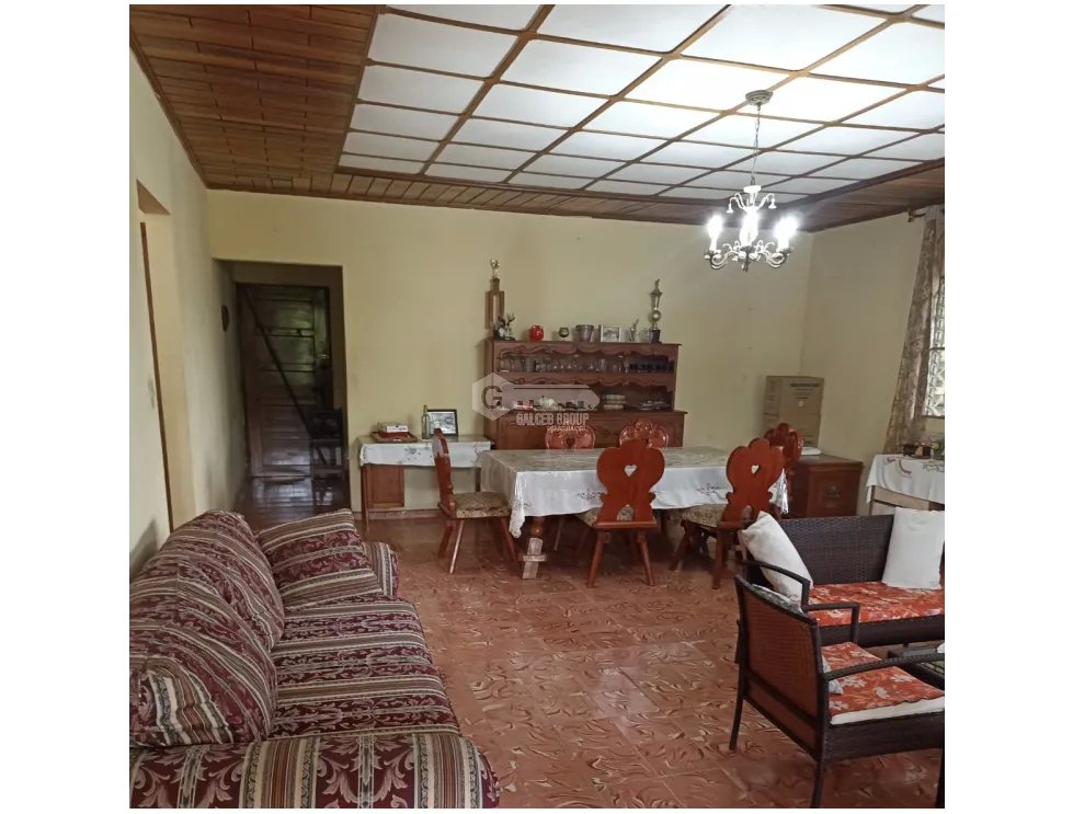 SE VENDE CASA EN COCLE CHURUBE 2000 M2 CERCADA CON AMPLIO PATIO