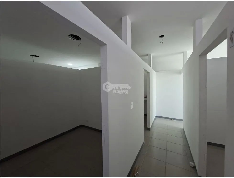 FOR RENT COMMERCIAL SPACE LOS ANDES 207M WITH DIVISIONS UPPER FLOOR