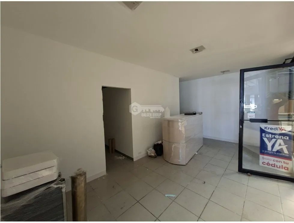LOCAL COMERCIAL / LOS ANDES  / 207M / DIVISIONES/ 1 BAÑO / PLANTA ALTA