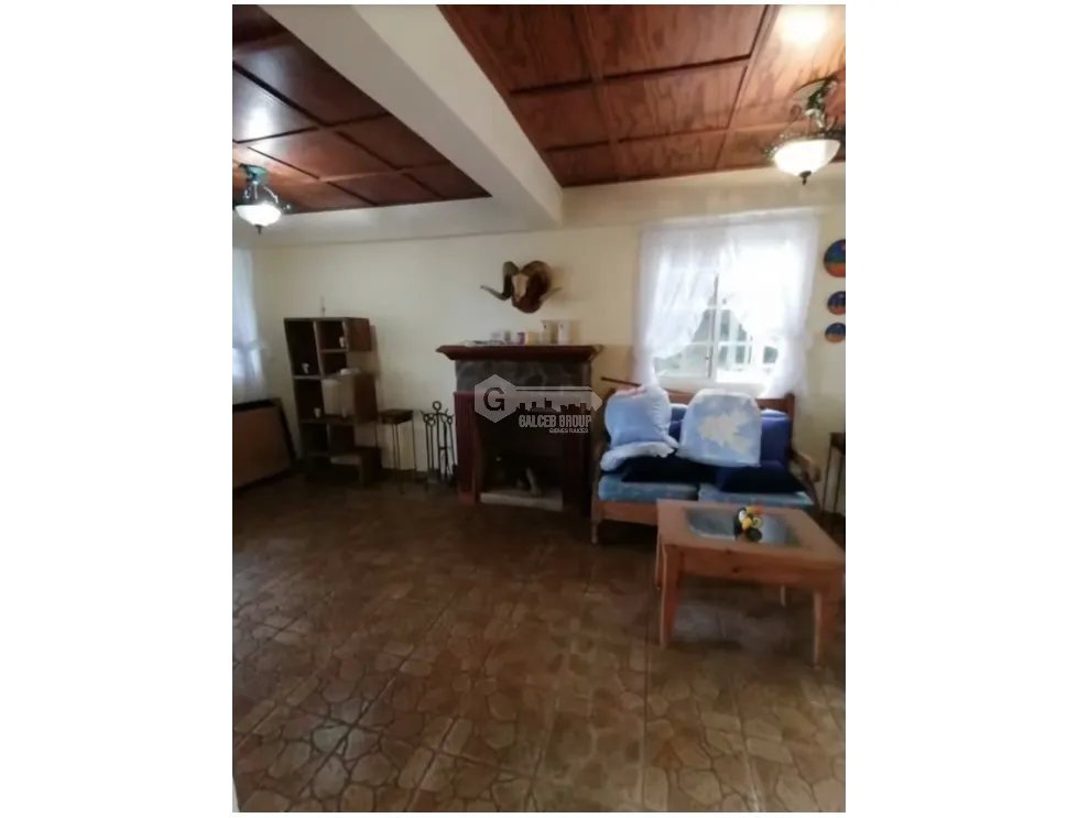 CERRO AZUL / FORTIN / 2627M / 3 NIVELES / 3 HAB / VACIA / 5 PARKING