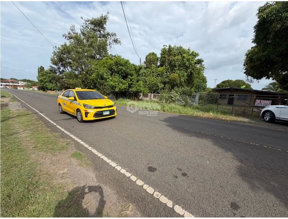 CASA COMERCIAL / CHORRERA /1200M  CERCA DE MERCADO ALQUILER O VENTA