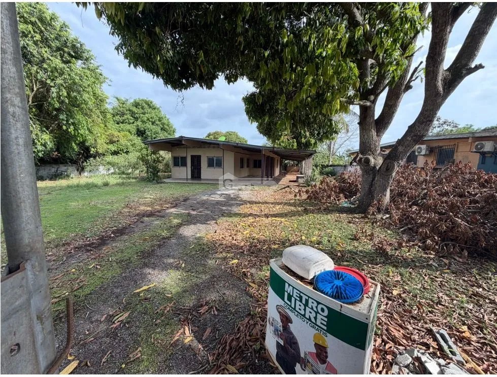 CASA COMERCIAL E/  CHORRERA / 1200M  CERCA DEL MERCADO / PLANO