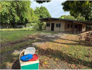 SE VENDE CASA COMERCIAL EN CHORRERA DE 1200M  CERCA DEL MERC…
