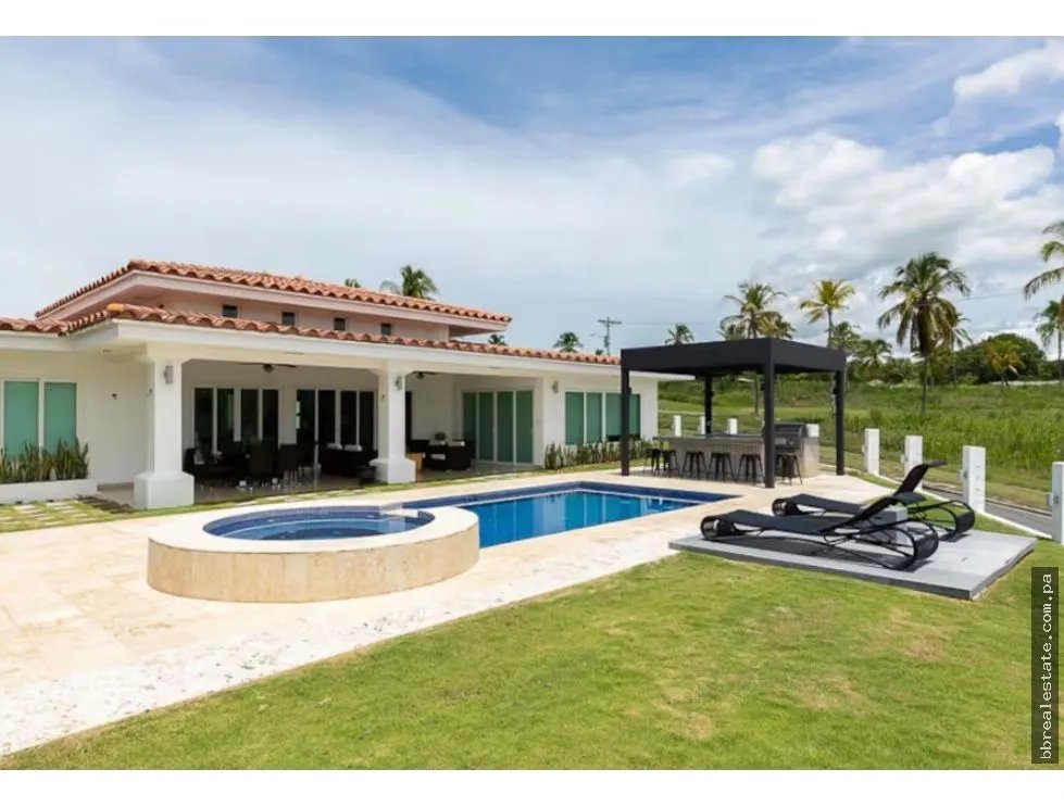 Sale of Luxury Home in Vistamar Golf, Beach & Marina, San Carlos