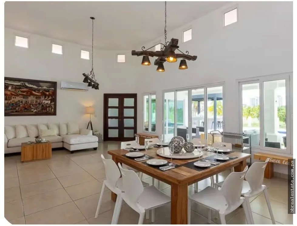 Sale of Luxury Home in Vistamar Golf, Beach & Marina, San Carlos