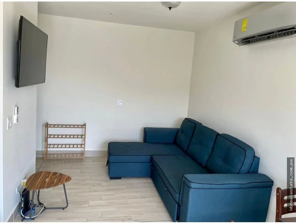 Venta de apartamento en PH Ventanas, Playa Caracol