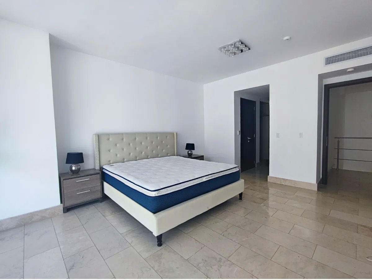 Investment Opportunity in Grand Tower Punta Pacifica, 214 m², With Tenant - $566,000