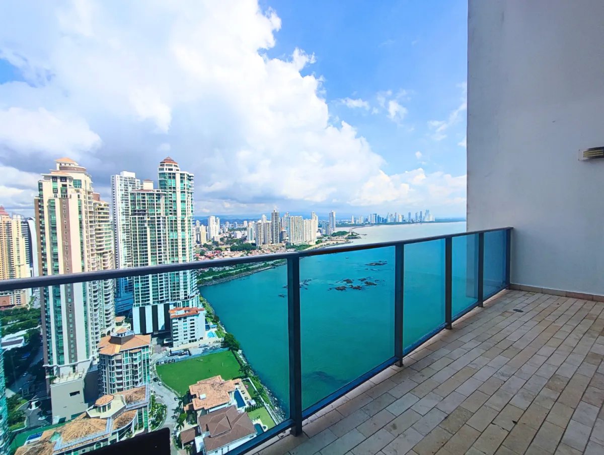 Investment Opportunity in Grand Tower Punta Pacifica, 214 m², With Tenant - $566,000