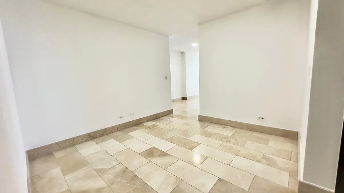 Investment Opportunity in Grand Tower Punta Pacifica: 288 m² Oceanfront Apartment with Tenant - $750,000