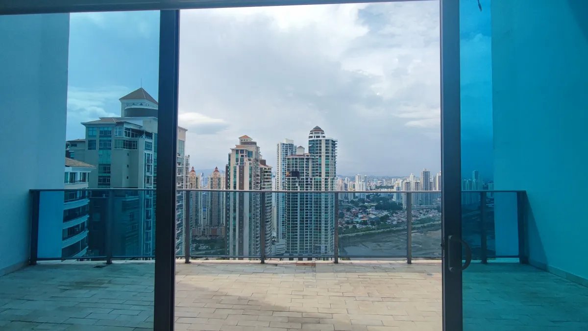 Investment Opportunity in Grand Tower Punta Pacifica, 195 sq m, With Tenant, $495,000