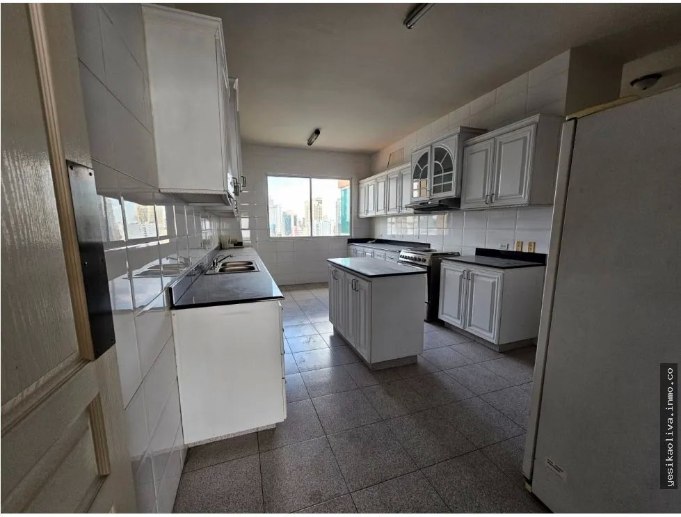 Apartment Rental on Avenida Balboa, PH Vista Marina