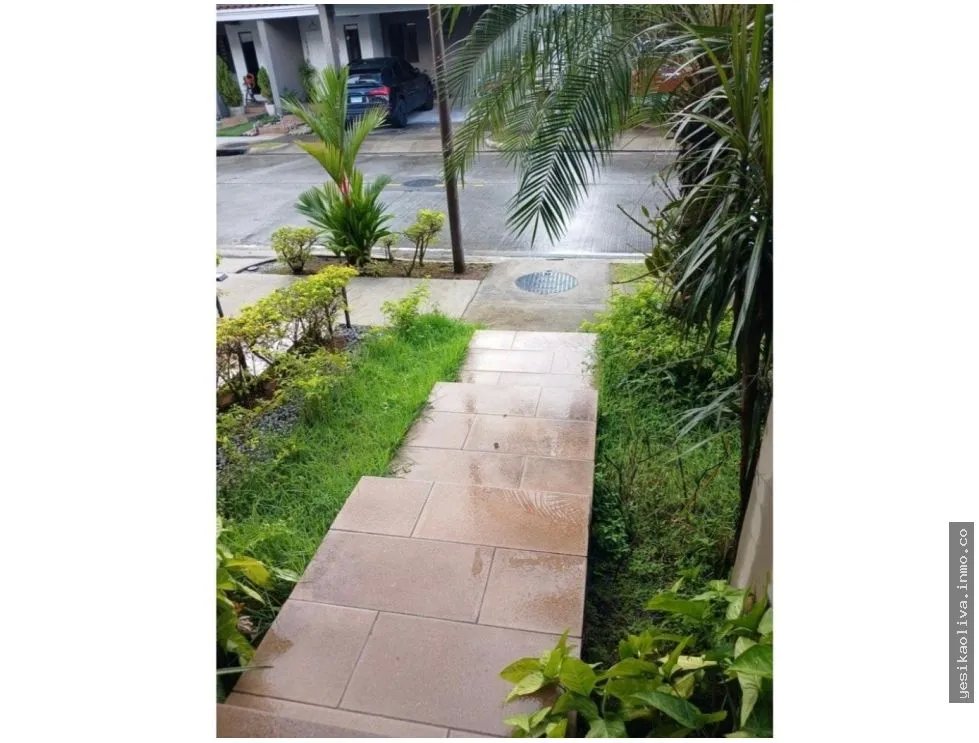Venta de Casa en PH Aventura, Brisas del Golf, Sector Paseo del Norte