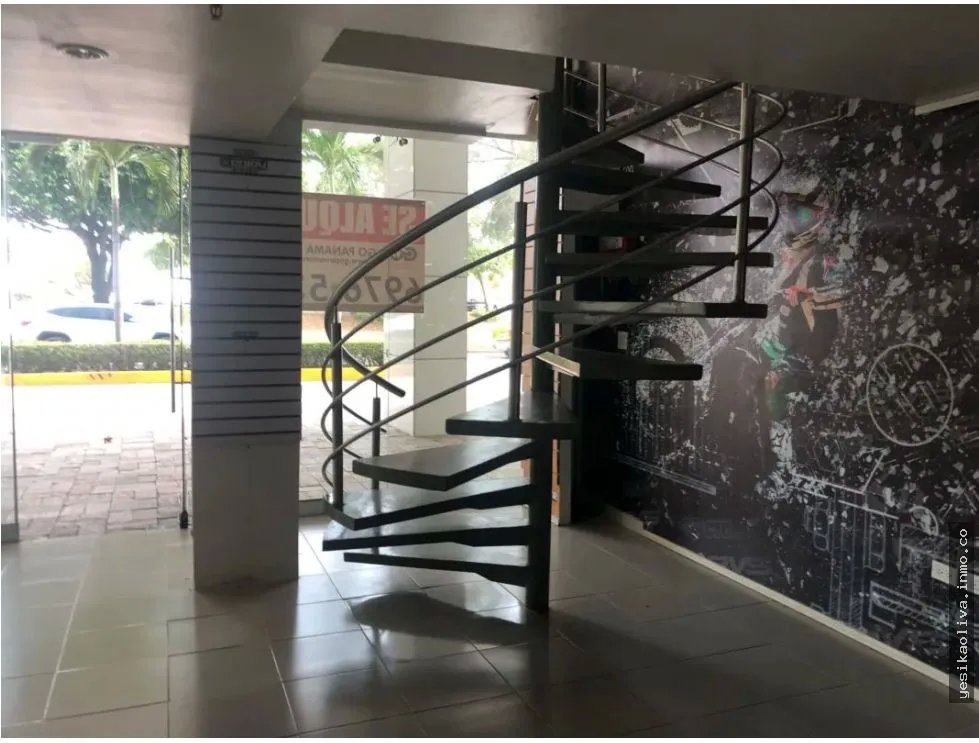 Commercial Space for Rent on Avenida Balboa
