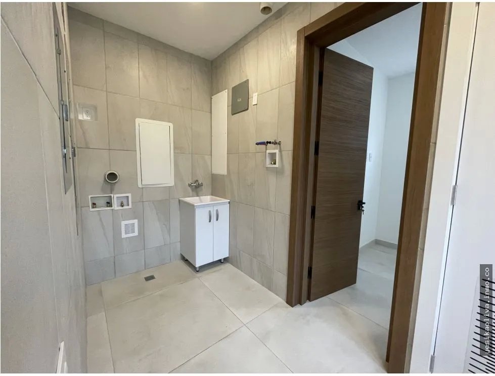 Venta de casa en Santa Maria de lujo 318mts2