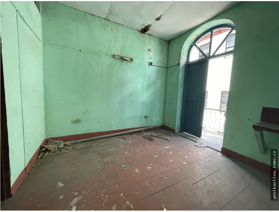 BUILDING SALE IN OLD TOWN