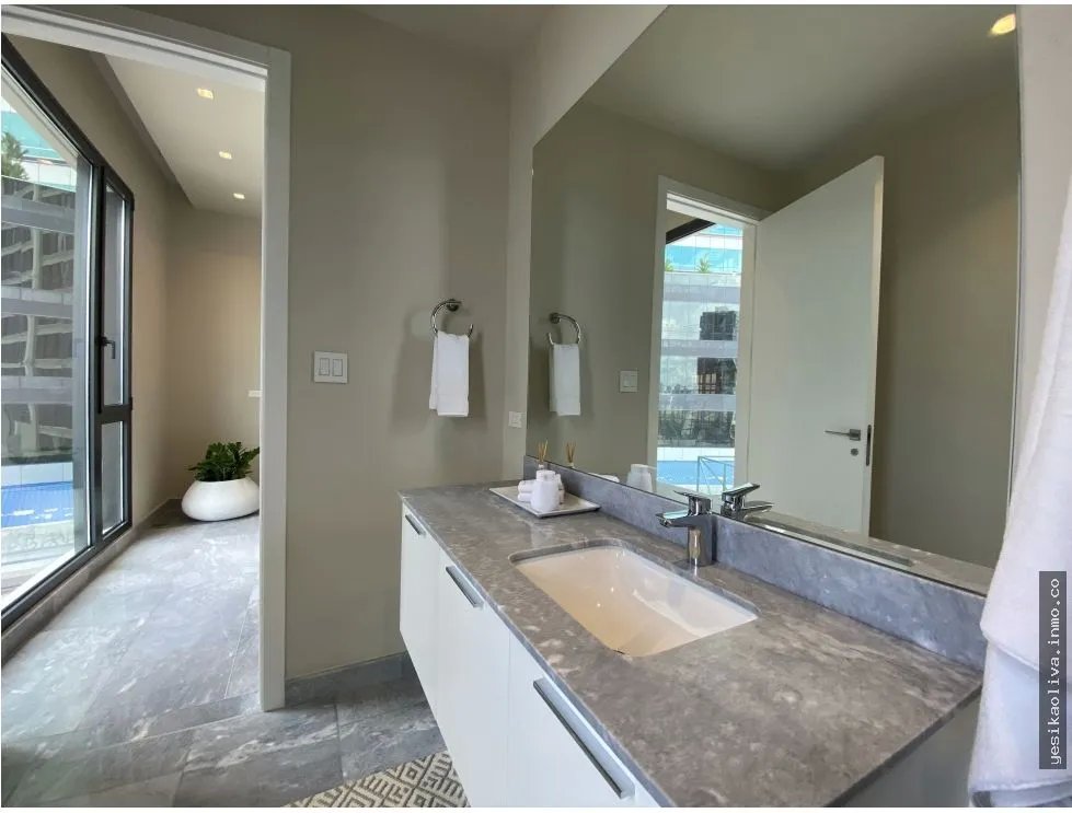 Luxury Oceanfront Apartments, Costa del Este