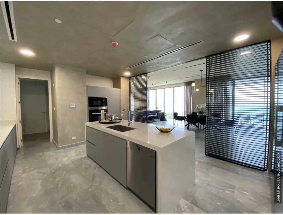 Luxury Oceanfront Apartments, Costa del Este