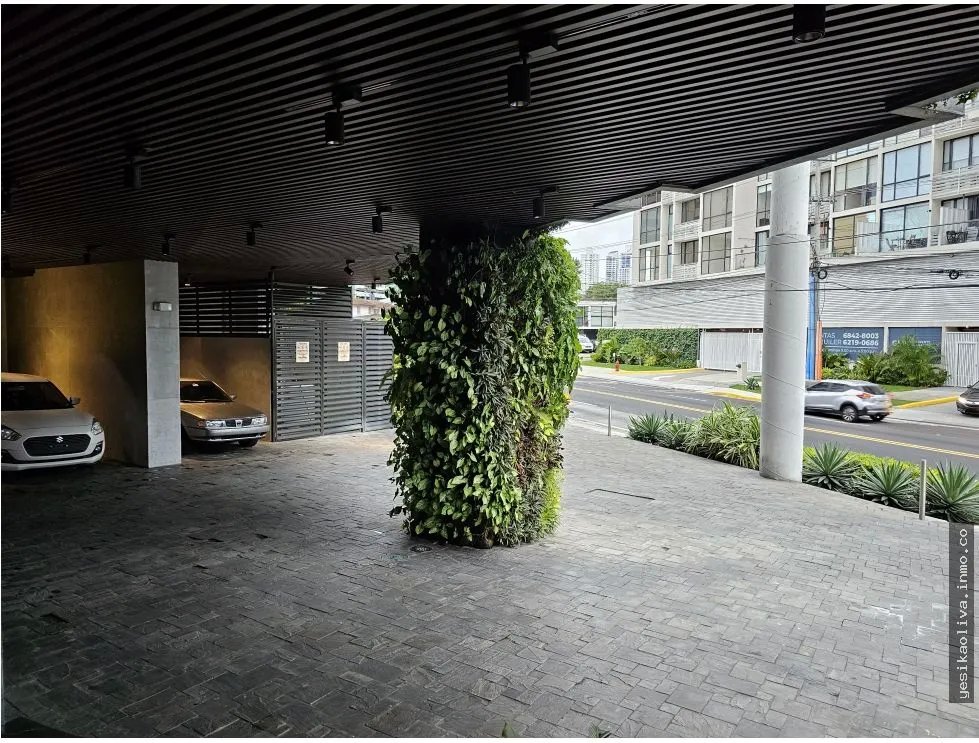 Luxury Apartment for Sale in Coco del Mar, San Francisco