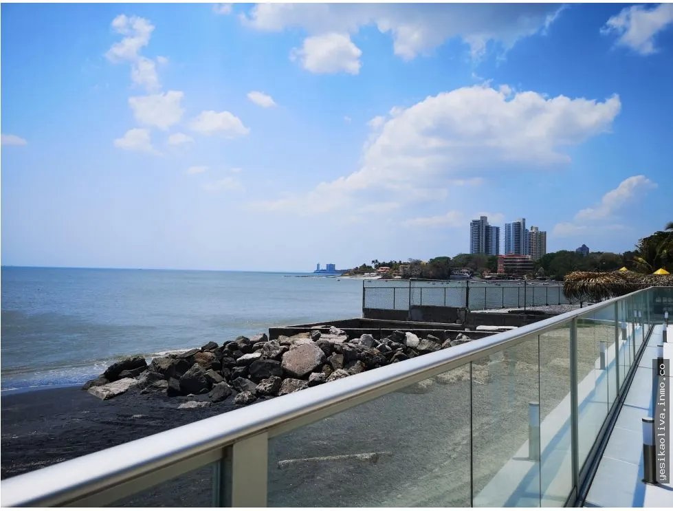 Apartamento en venta ROYAL PALM Gorgona Beach