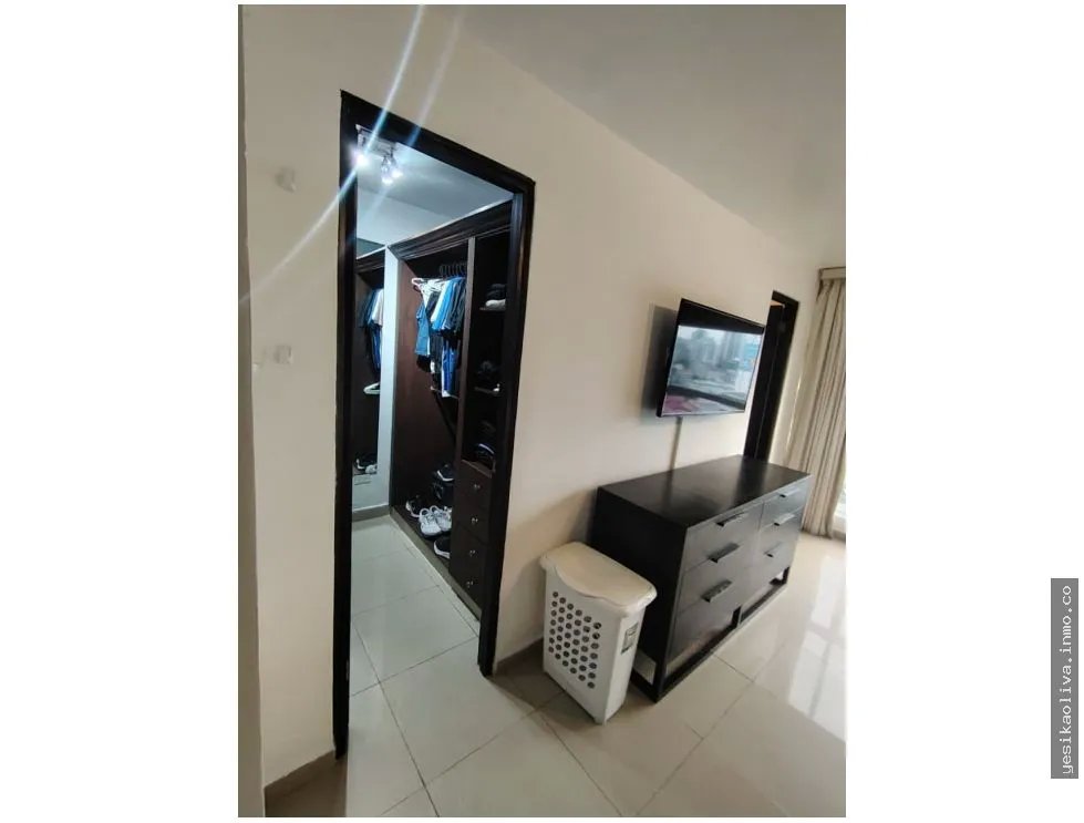 Furnished Apartment Rental in Obarrio, High Floor (NEGOTIABLE)