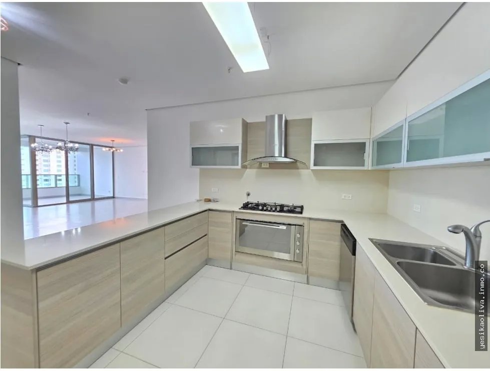 VENTA DE APARTAMENTO EN PH MIRADOR, PISO ALTO