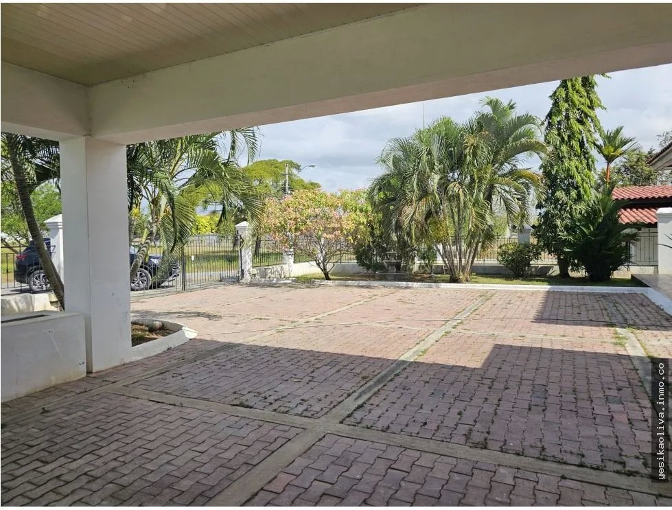 VENTA DE CASA AMOBLADA EN CORONADO (NEGOCIABLE)