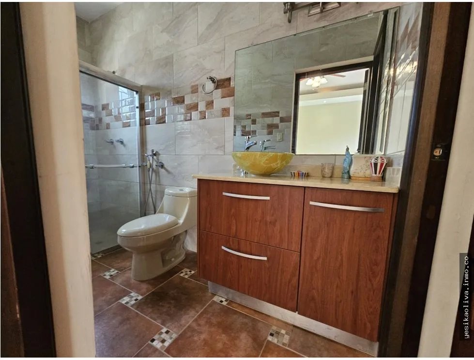 VENTA DE CASA AMOBLADA EN CORONADO (NEGOCIABLE)