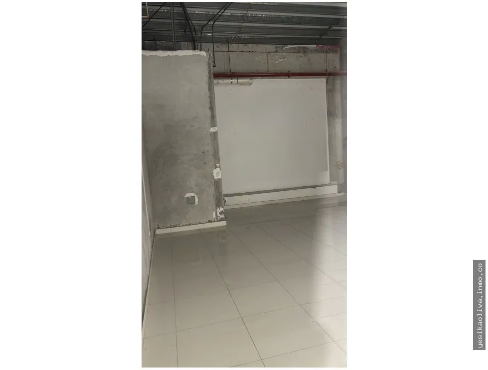 Alquiler de Local Comercial en Megamall, Panamá Este