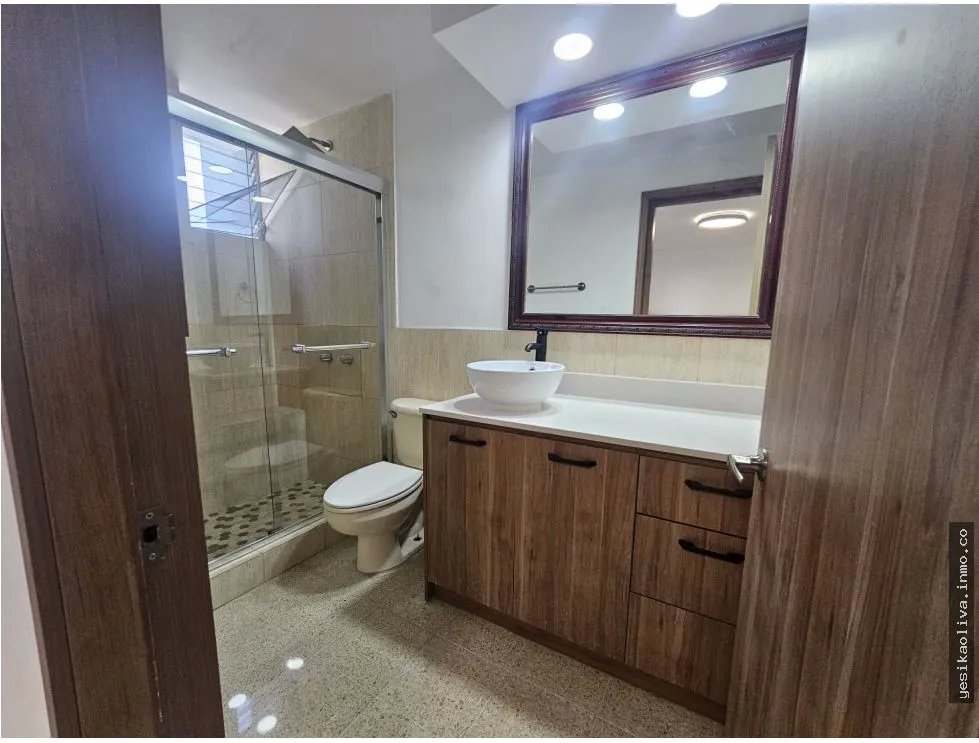 VENTA DE APARTAMENTO EN MARBELLA, GANGA