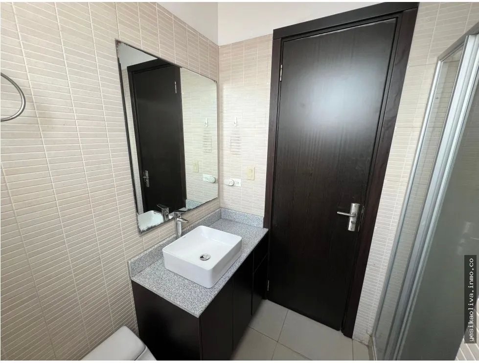 Apartment Rental in San Francisco, Steps from Omar Park