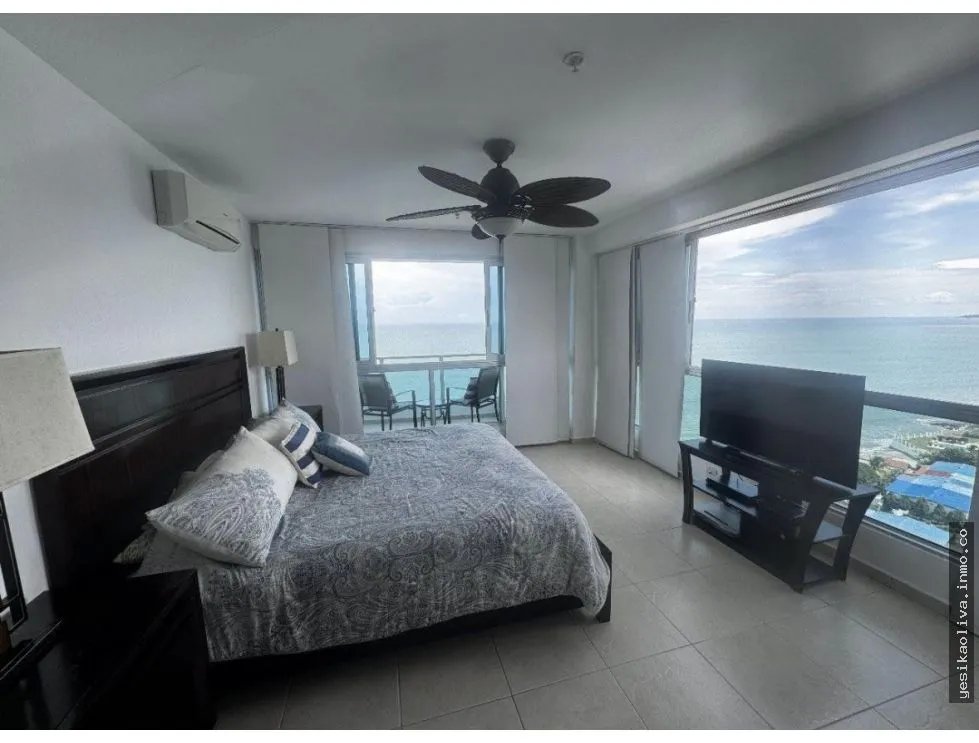 Venta de apartamento amoblado en Coronado